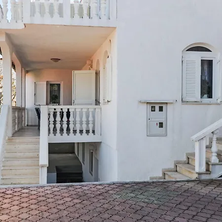 Appartamento Jako-3 By Interhome